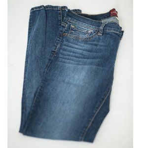 Lucky Jeans: Gently worn, a bit of stretch